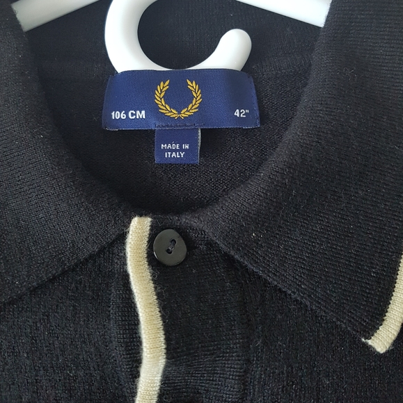 Sweater - Picture 2 of 4